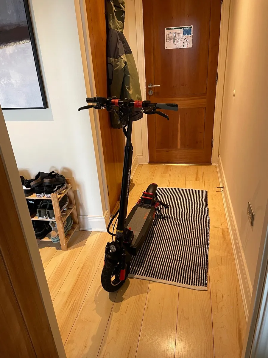 Kugookirin m4 pro electric scooter - Image 2