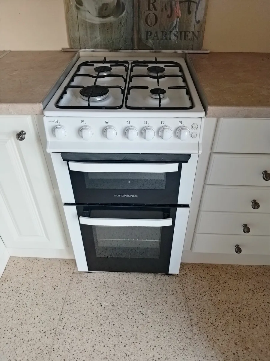 Kitchen cabinet - Image 1