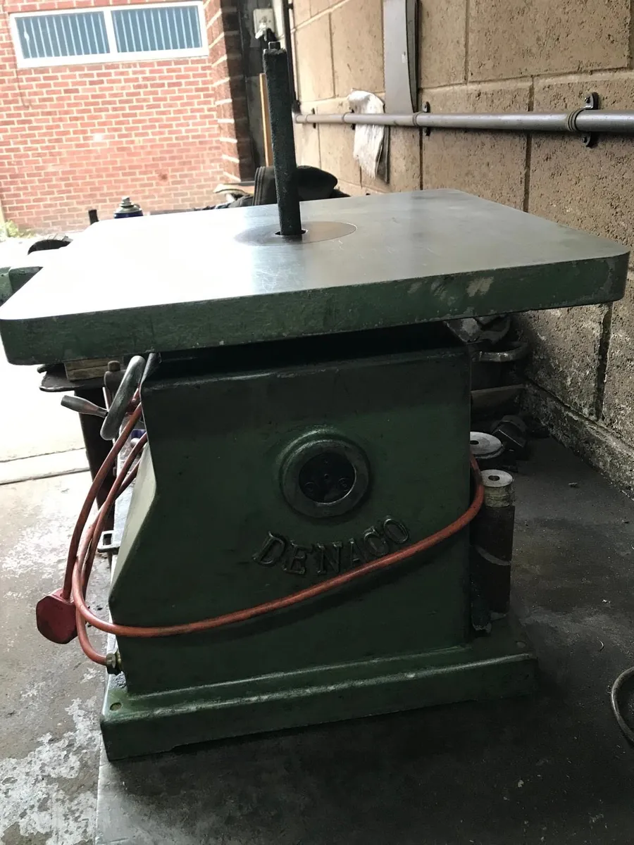 DENACO single phase 240v Bobbin Sander - Image 3