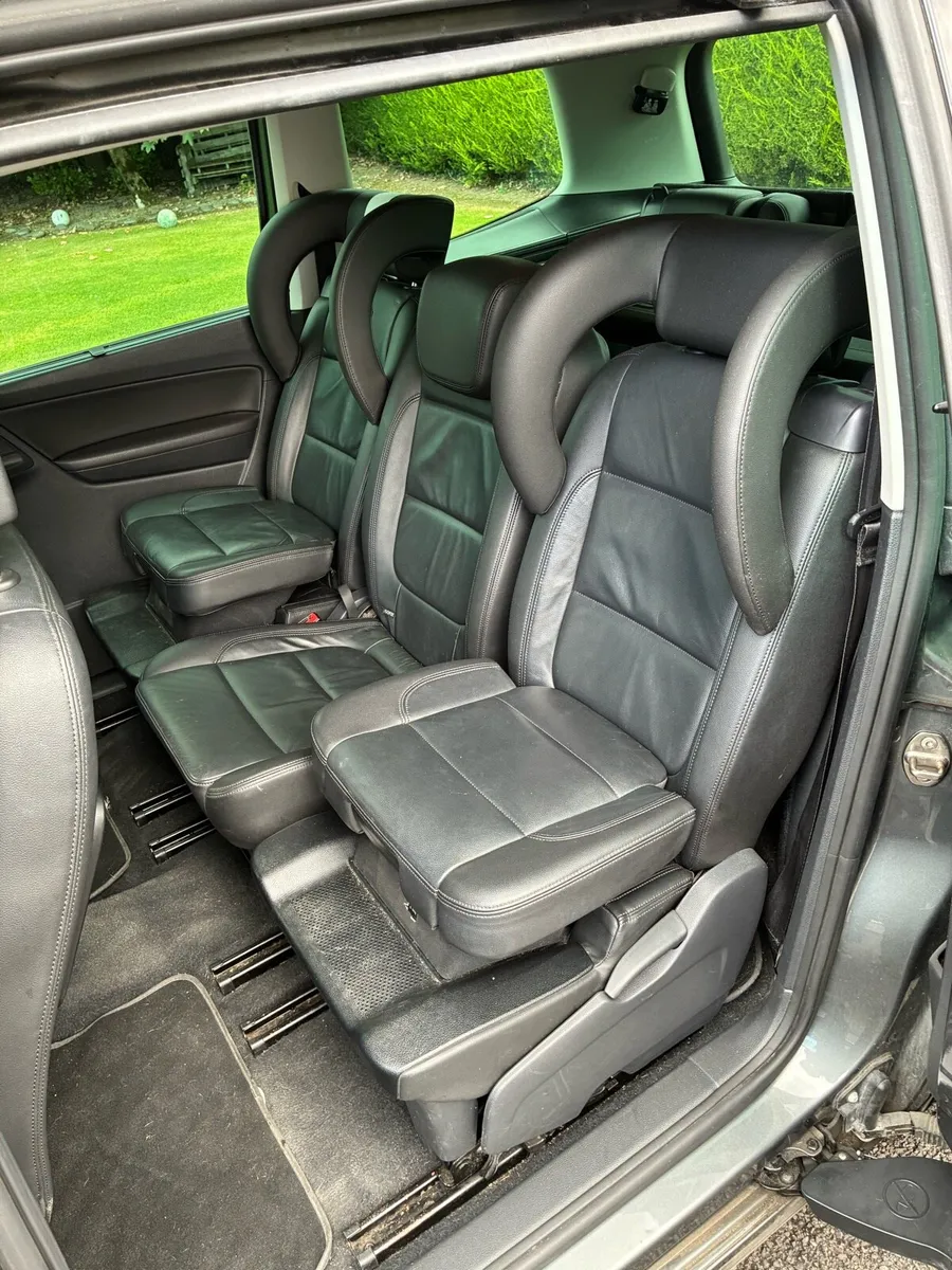 162 SEAT ALHAMBRA 2.0 TDI SE - Image 3