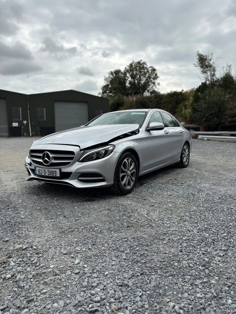 2016 C220 Automatic - Image 4