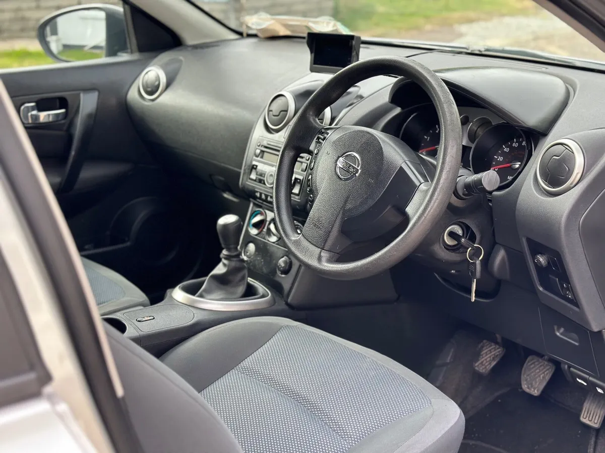 Nissan Qashqai 2008 - Image 2