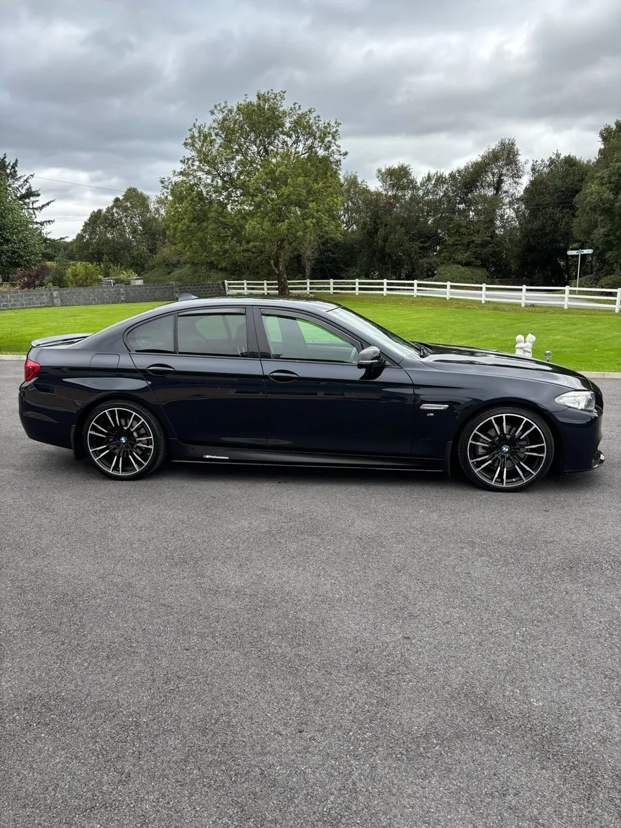 2016 BMW 5 Series M-Sport - Image 4