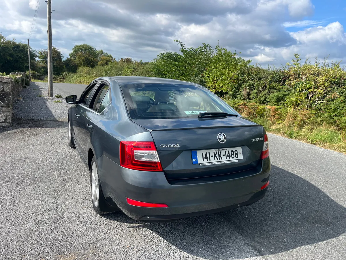 Skoda Octavia 2014 2.0 tdi elegance - Image 4