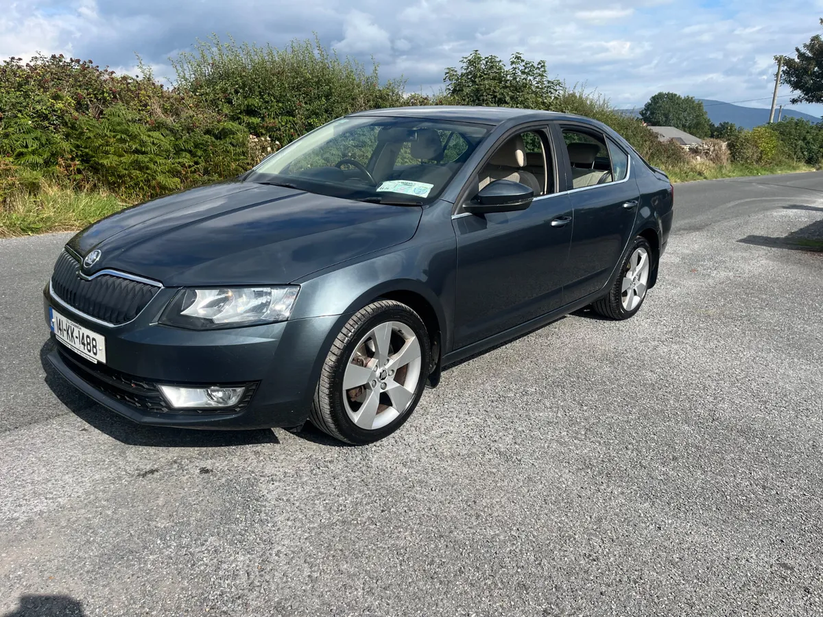 Skoda Octavia 2014 2.0 tdi elegance - Image 3