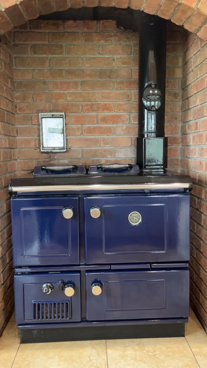 Stanley solid fuel stove - Image 1