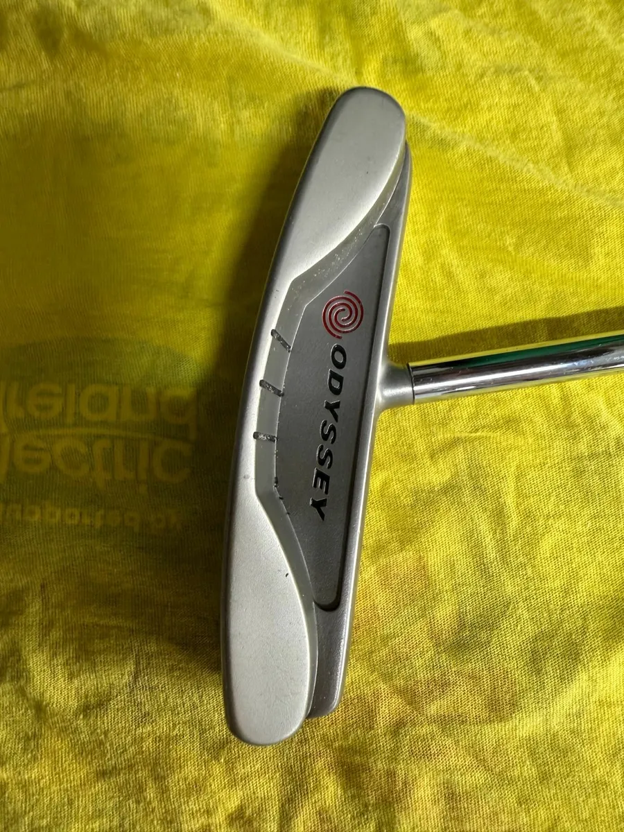 White Hot ODYSSEY MID Putter - Image 2