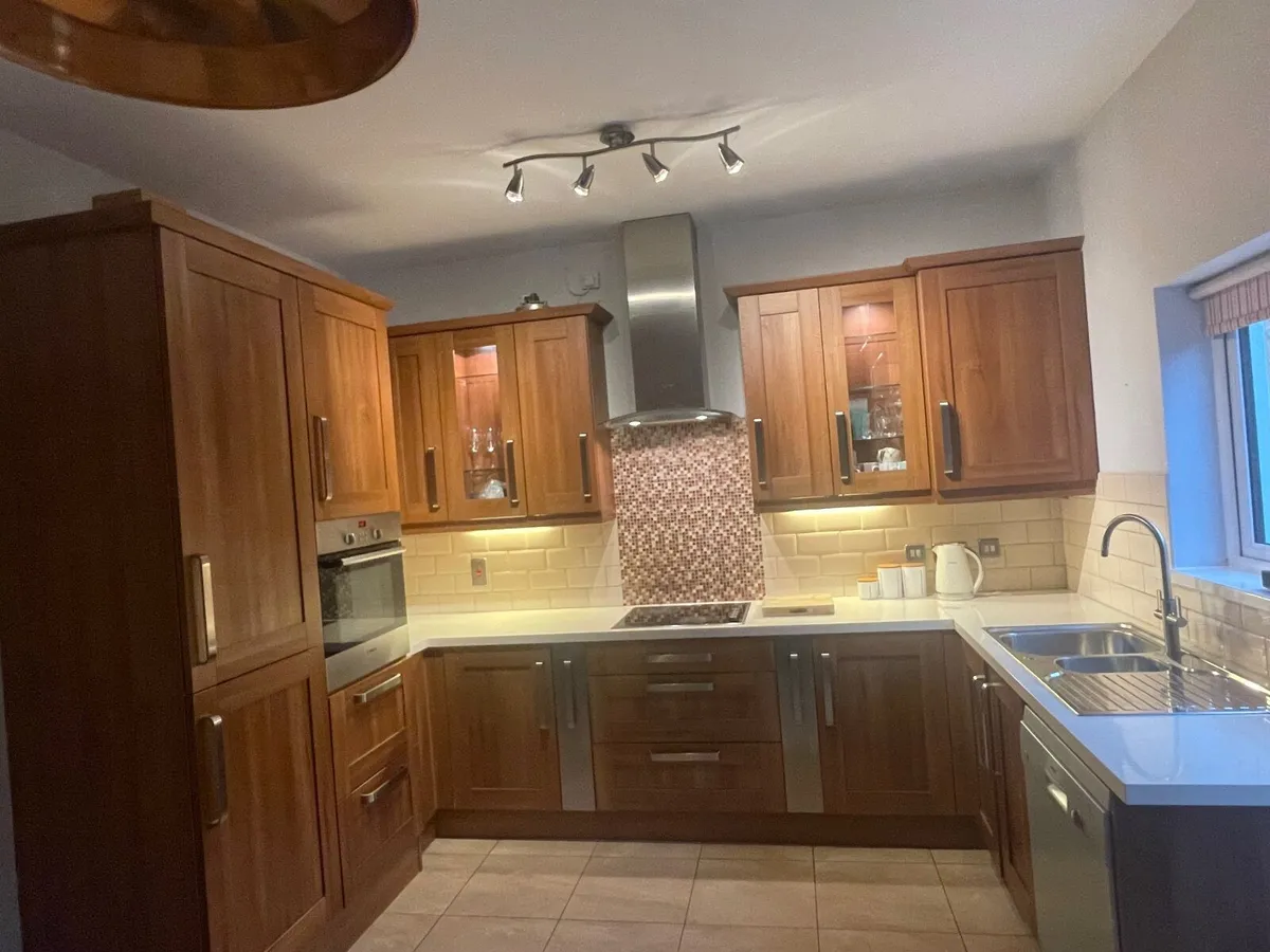 Kitchen, including all appliances - Image 2