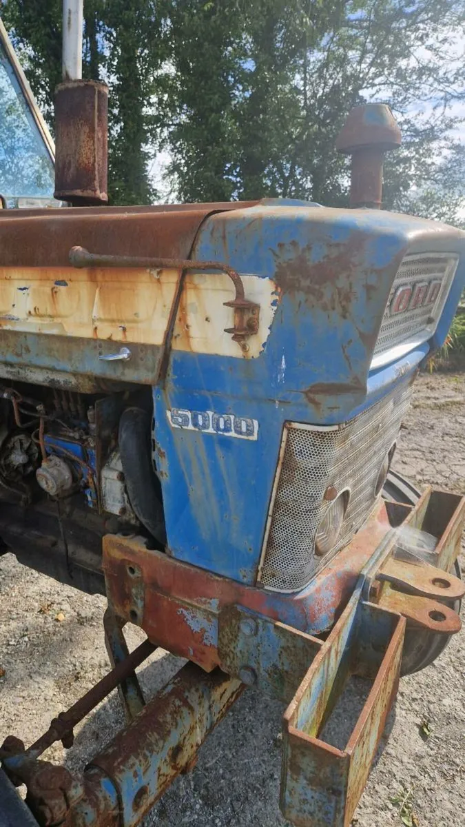 Tractor Ford 5000 - Image 1