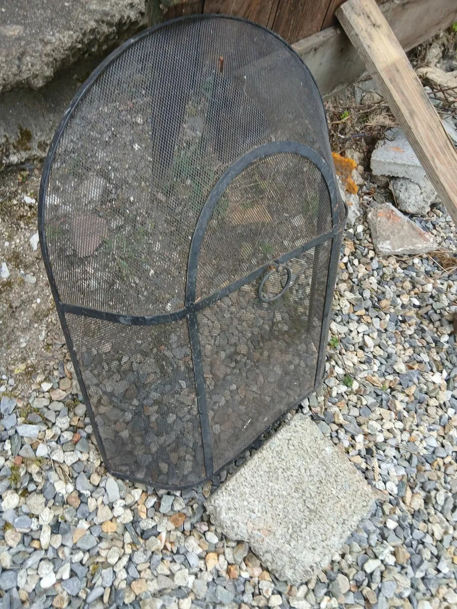 Used fire screen larger size 28 inch tall x22 i x - Image 2