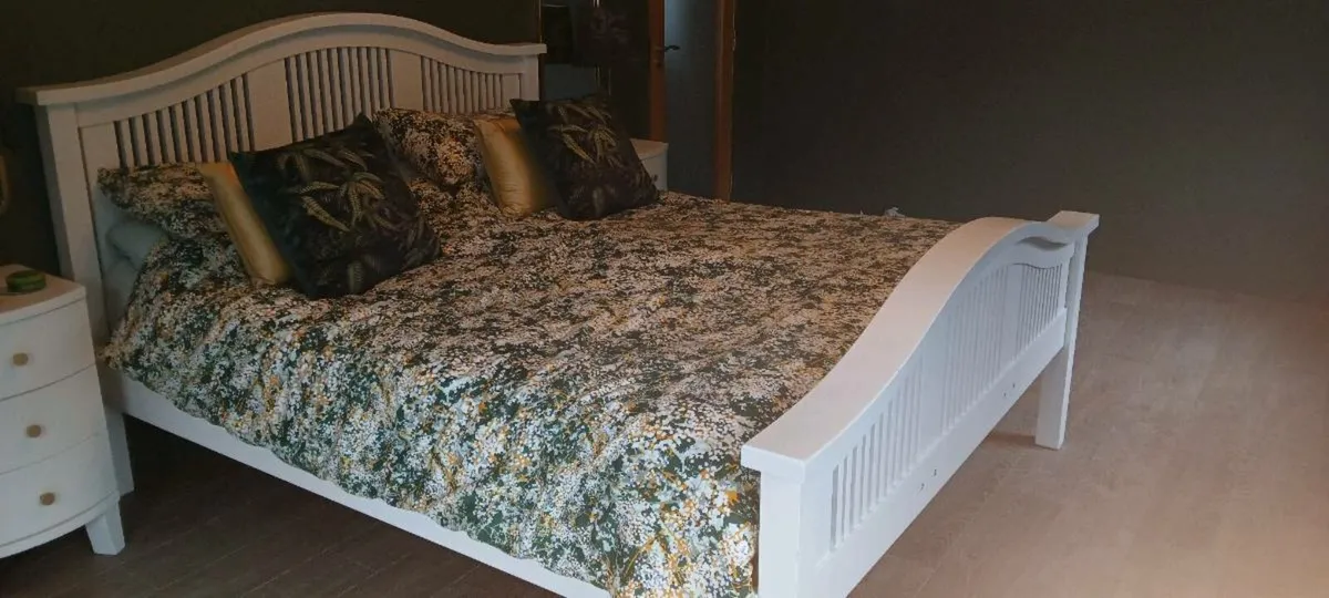 Super King Size Bed - Image 1