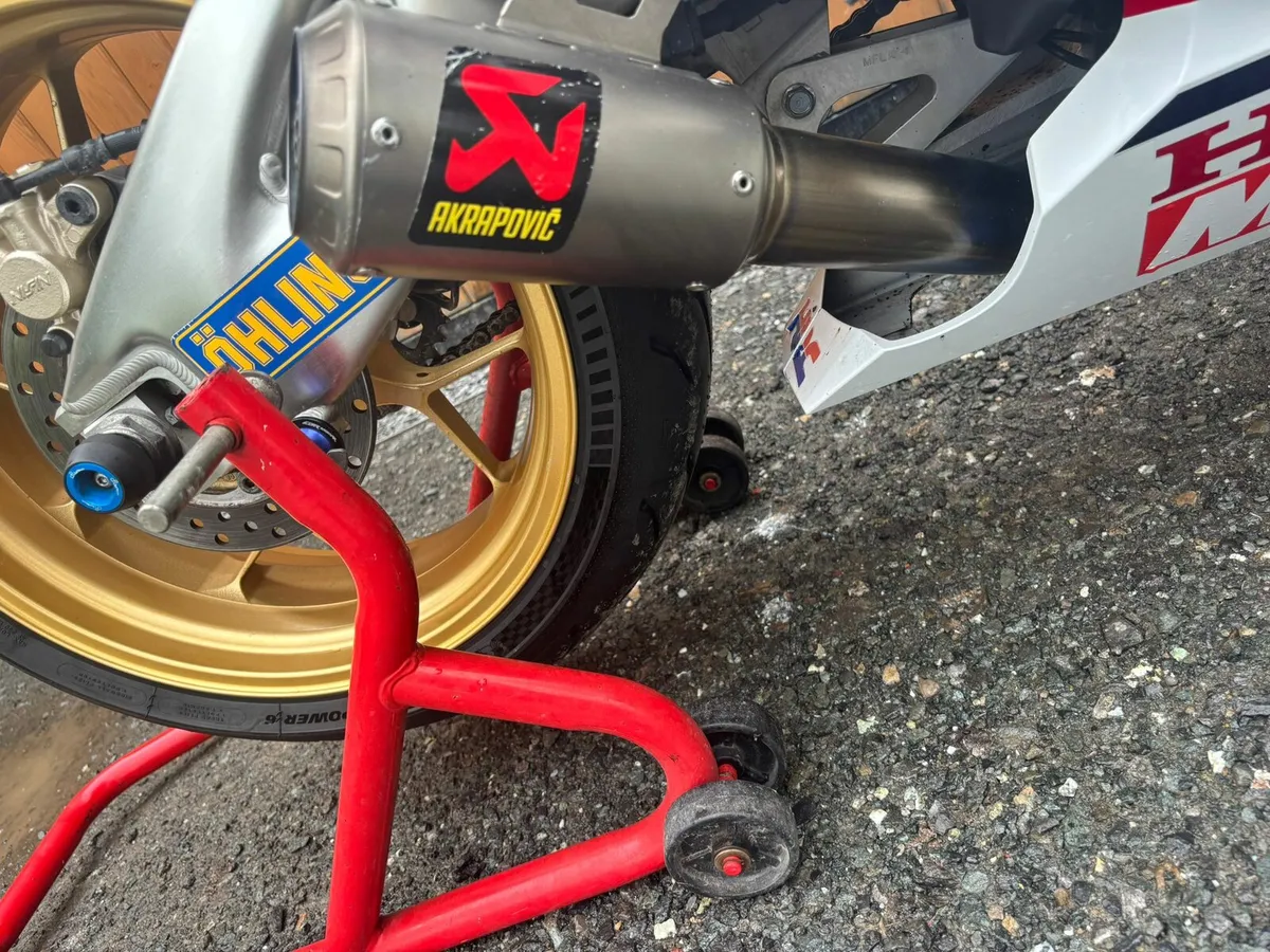 2018 cbr1000rr sp - Image 4