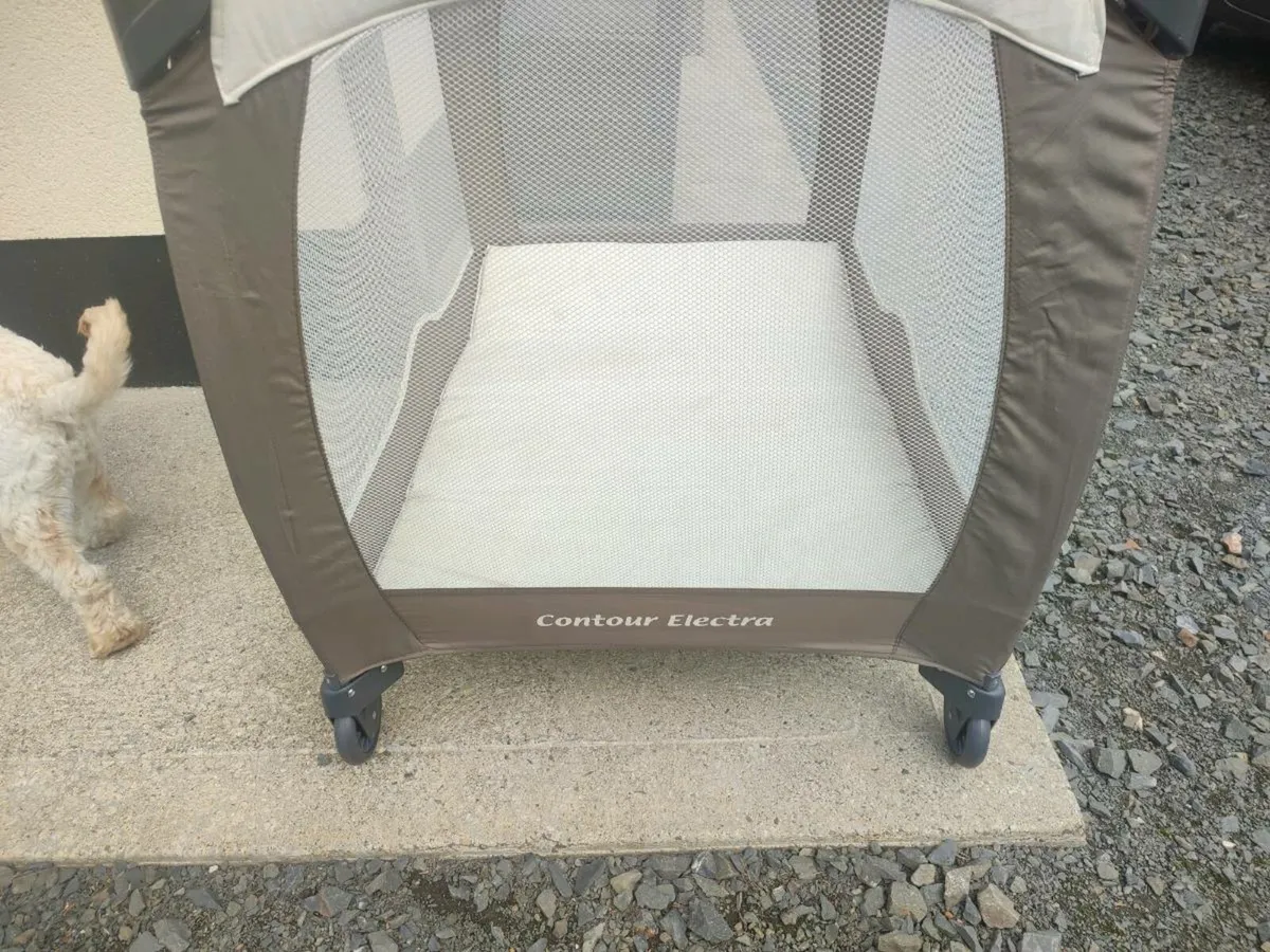 Travel Cot - Image 4