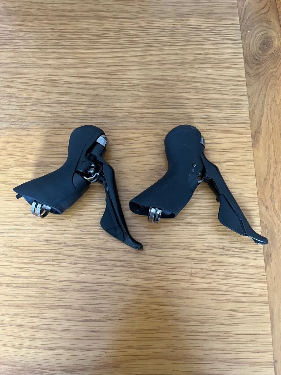Shimano Ultegra 8020  disc 11speed groupset - Image 3