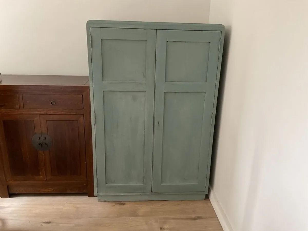 Storage cupboard - Image 1