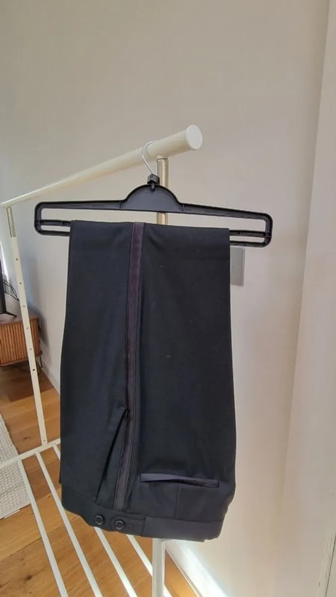 2 Men's Tuxedos for sale - Image 3