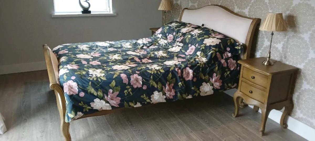 Oak King Size Bed - Image 1