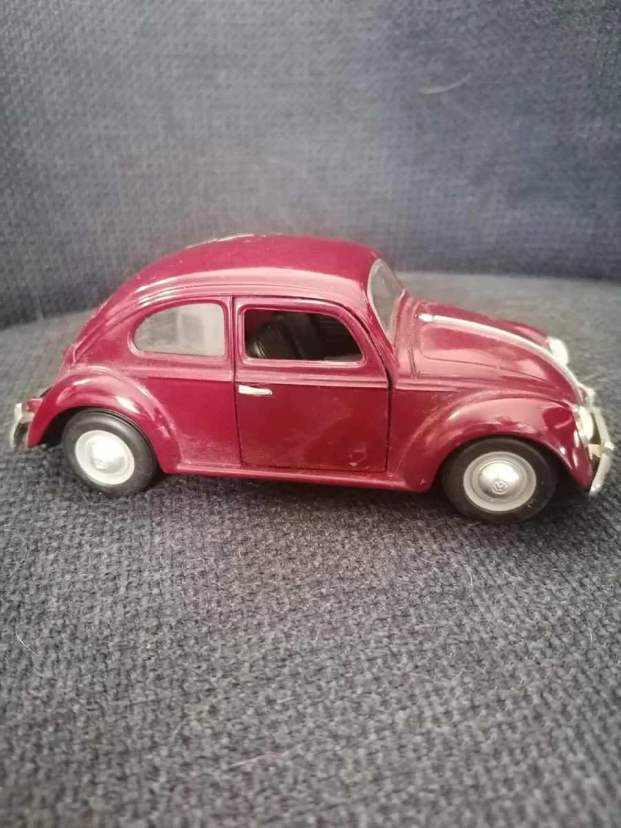 VW Volkswagen 1955 Beetle Bug SS7707 Die cast Car - Image 1