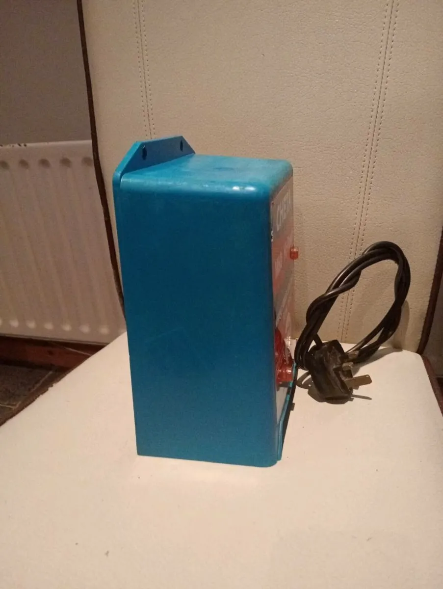Cheta m60 mains fence controller - Image 3