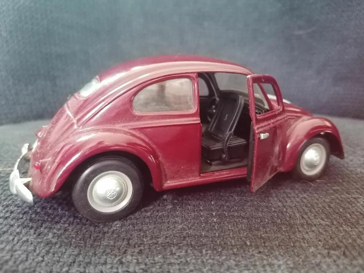 VW Volkswagen 1955 Beetle Bug SS7707 Die cast Car - Image 4