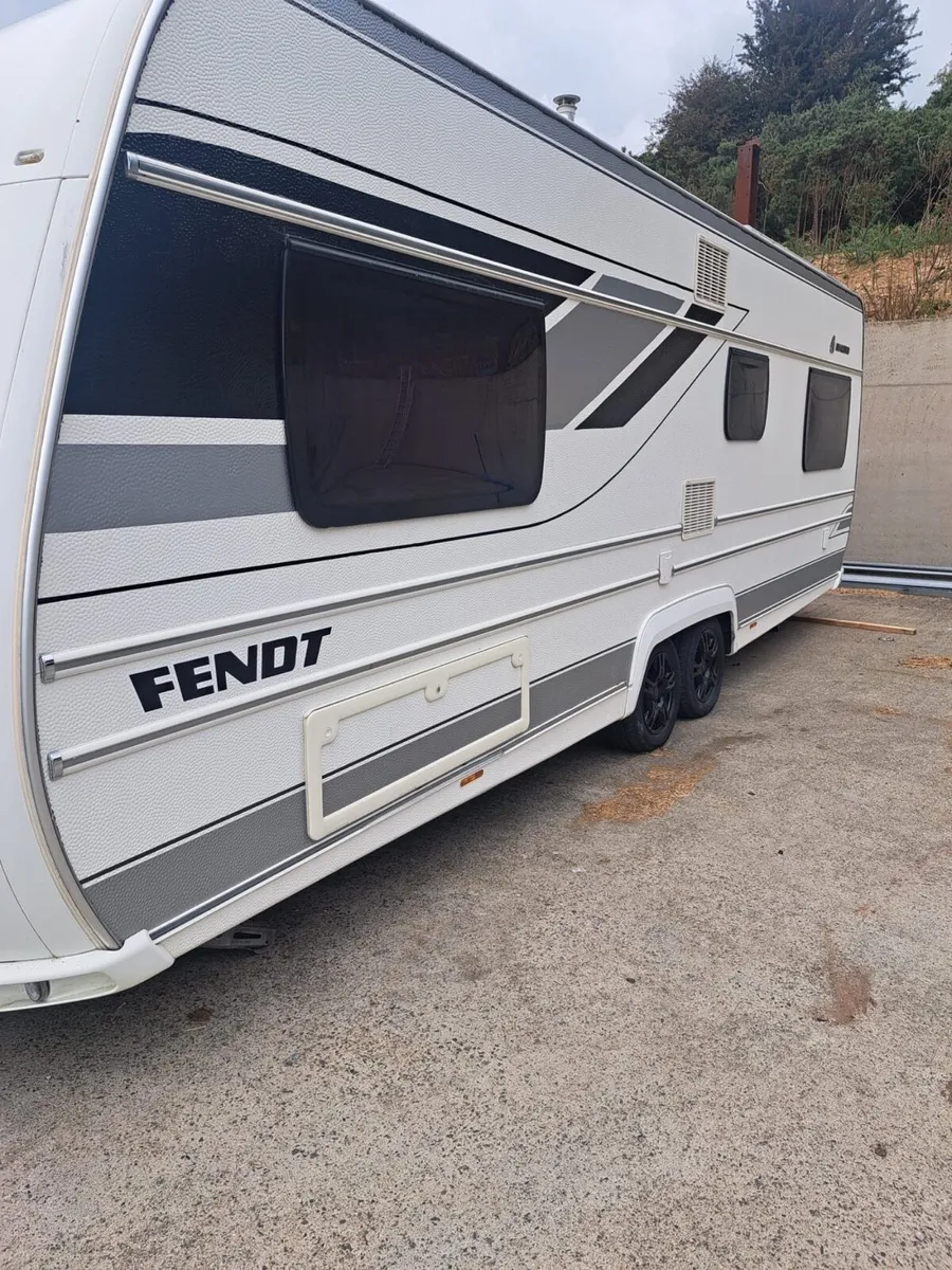 Caravan - Image 2