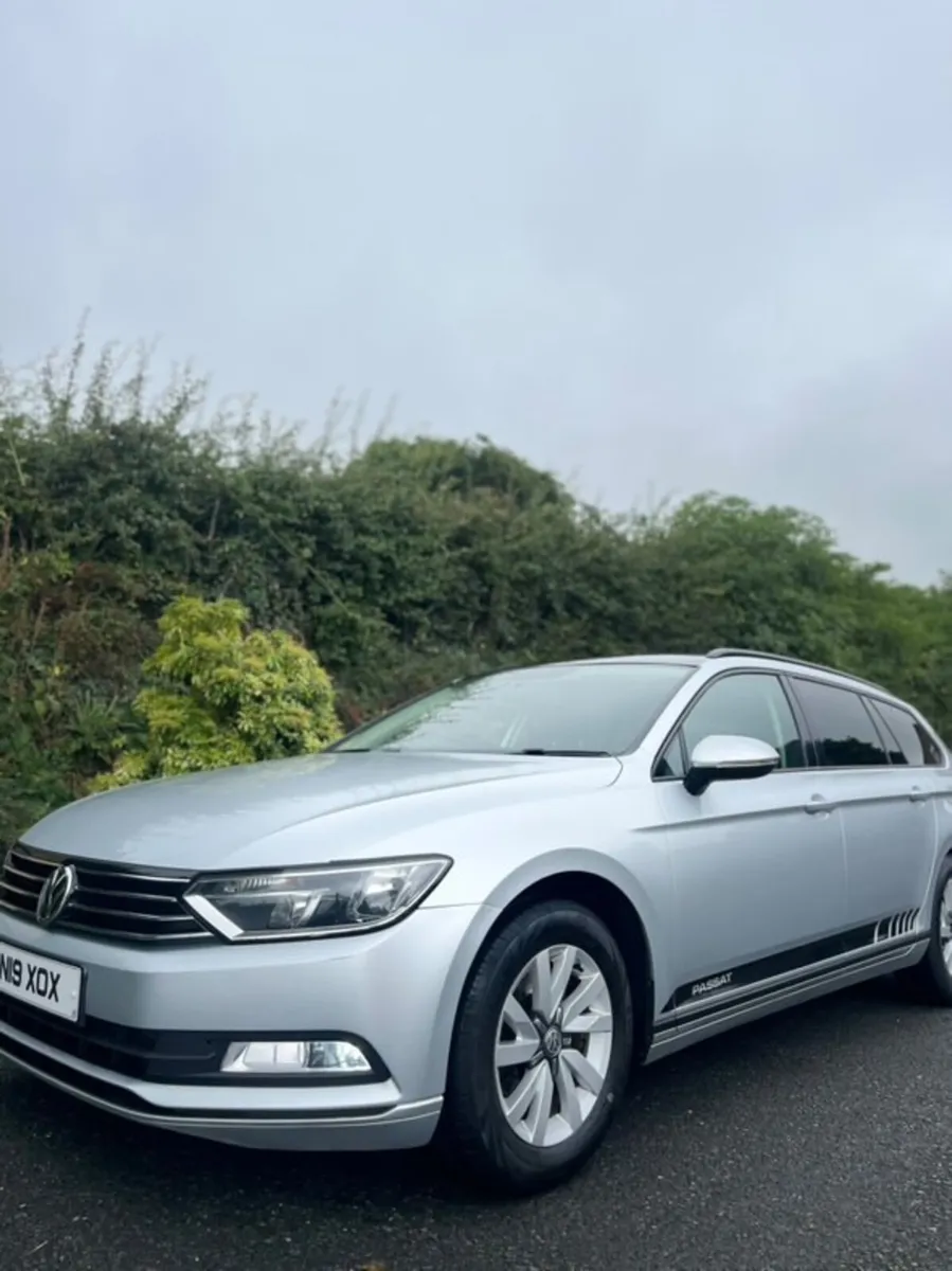 Volkswagen Passat 2016 - Image 4