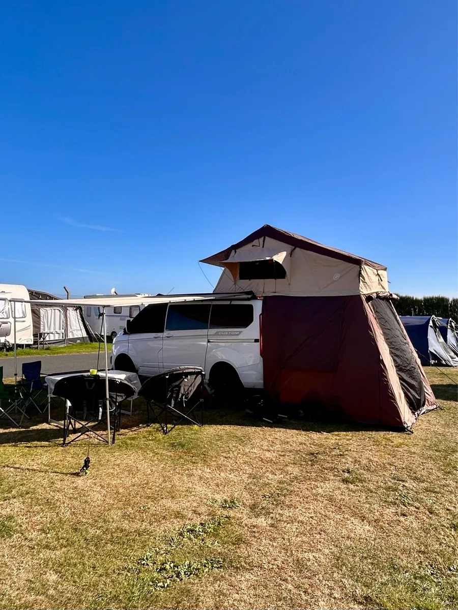 Roof tent - Image 1