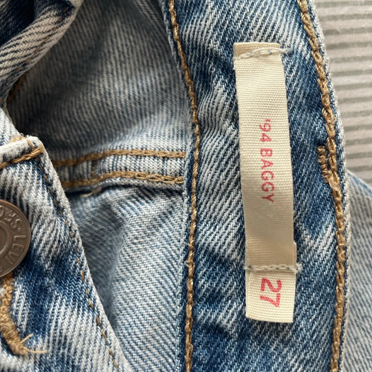 Levi jeans - Image 4