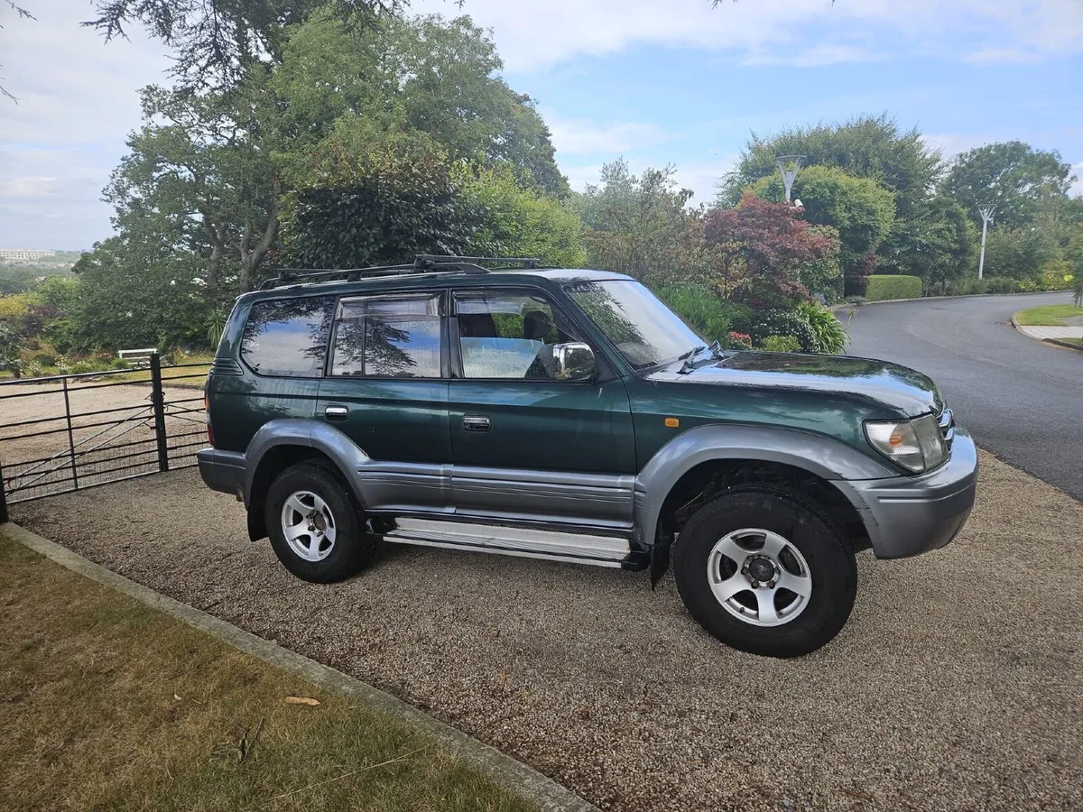 Toyota landcruiser parado 1996 - Image 1