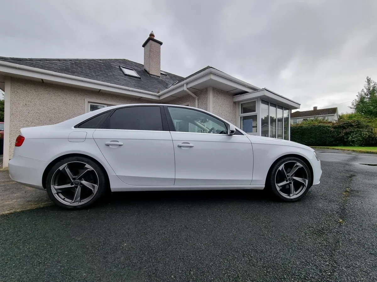 Audi A4 2015 - Image 3