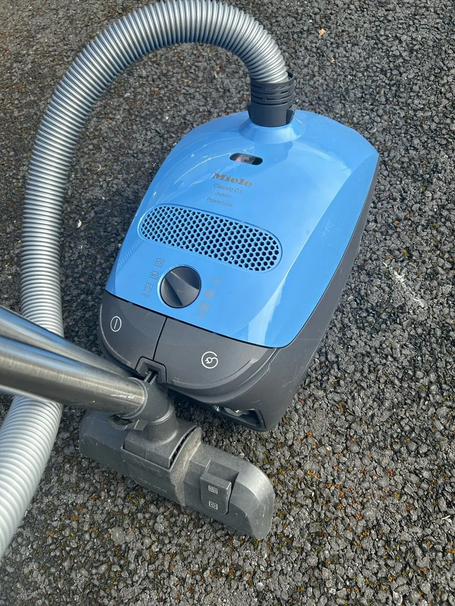 Miele C-1 - Image 1