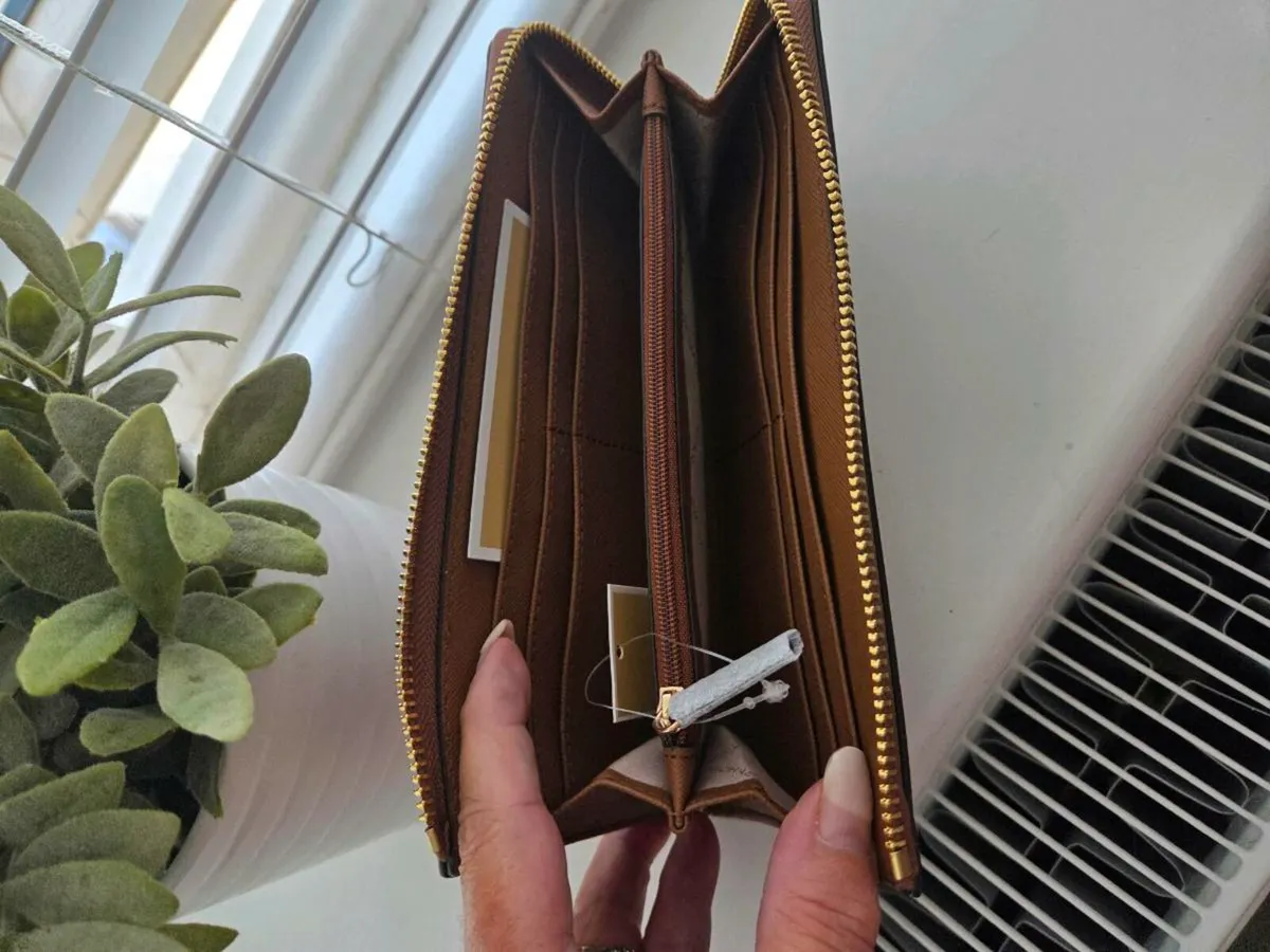 Michael kors wallet - Image 3