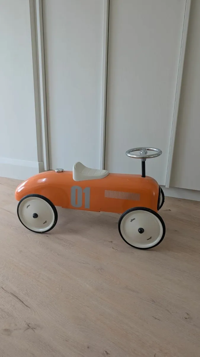 Classic Car for toddler - Image 1