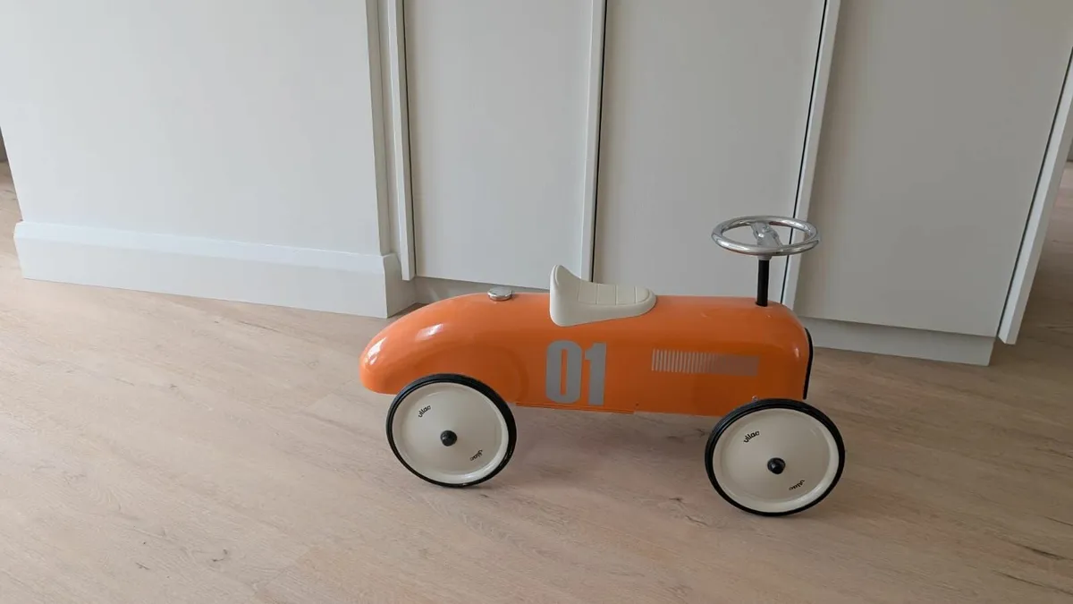 Classic Car for toddler - Image 2
