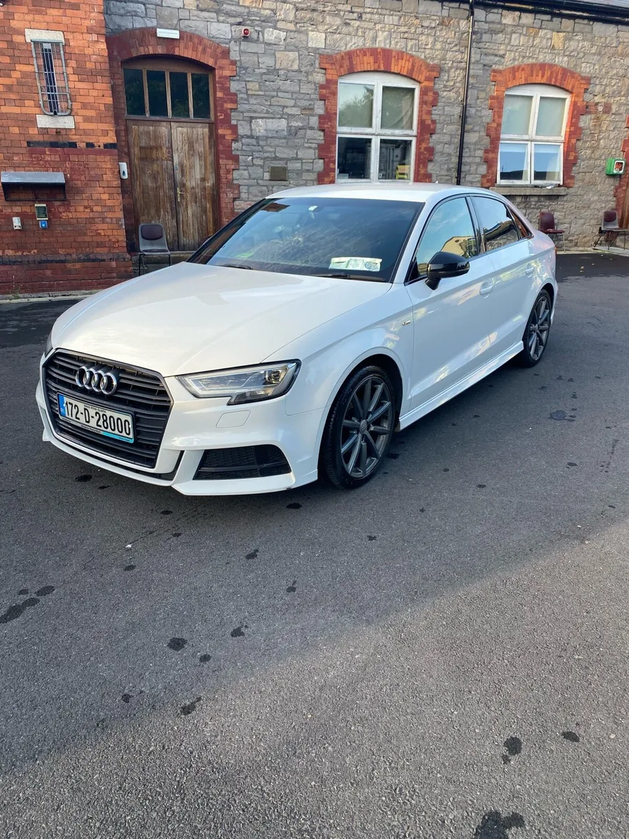 Audi A3 S-Line Special Black Edition - Image 4