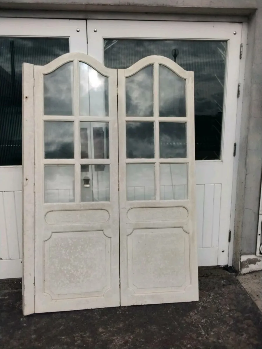 Old pitch pine doors - Image 2