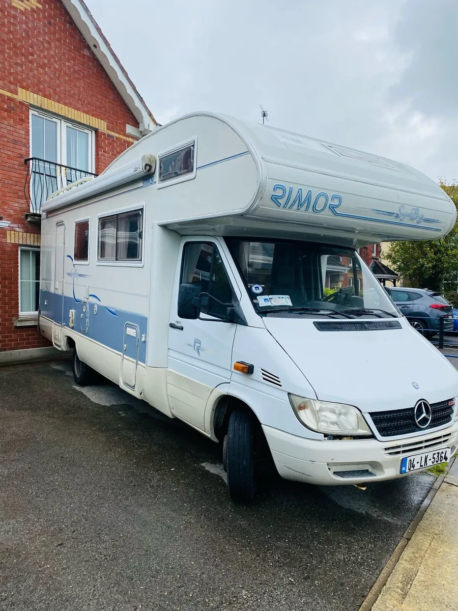Mercedes Motorhome - Image 2