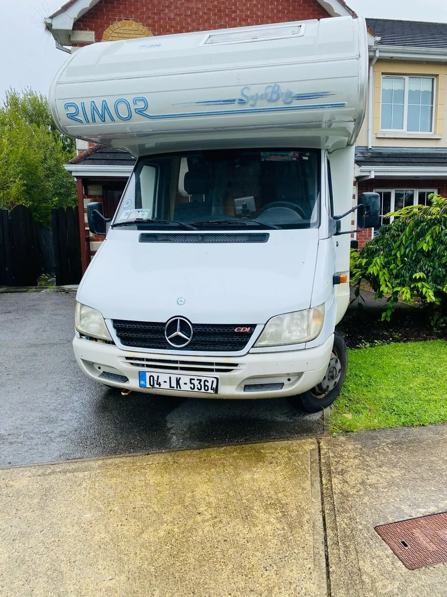 Mercedes Motorhome - Image 3