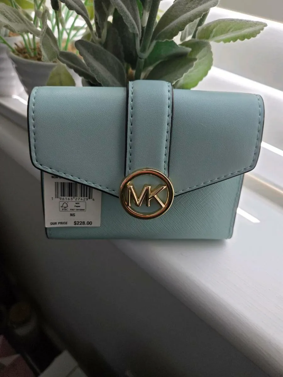 Michael kors wallet - Image 1
