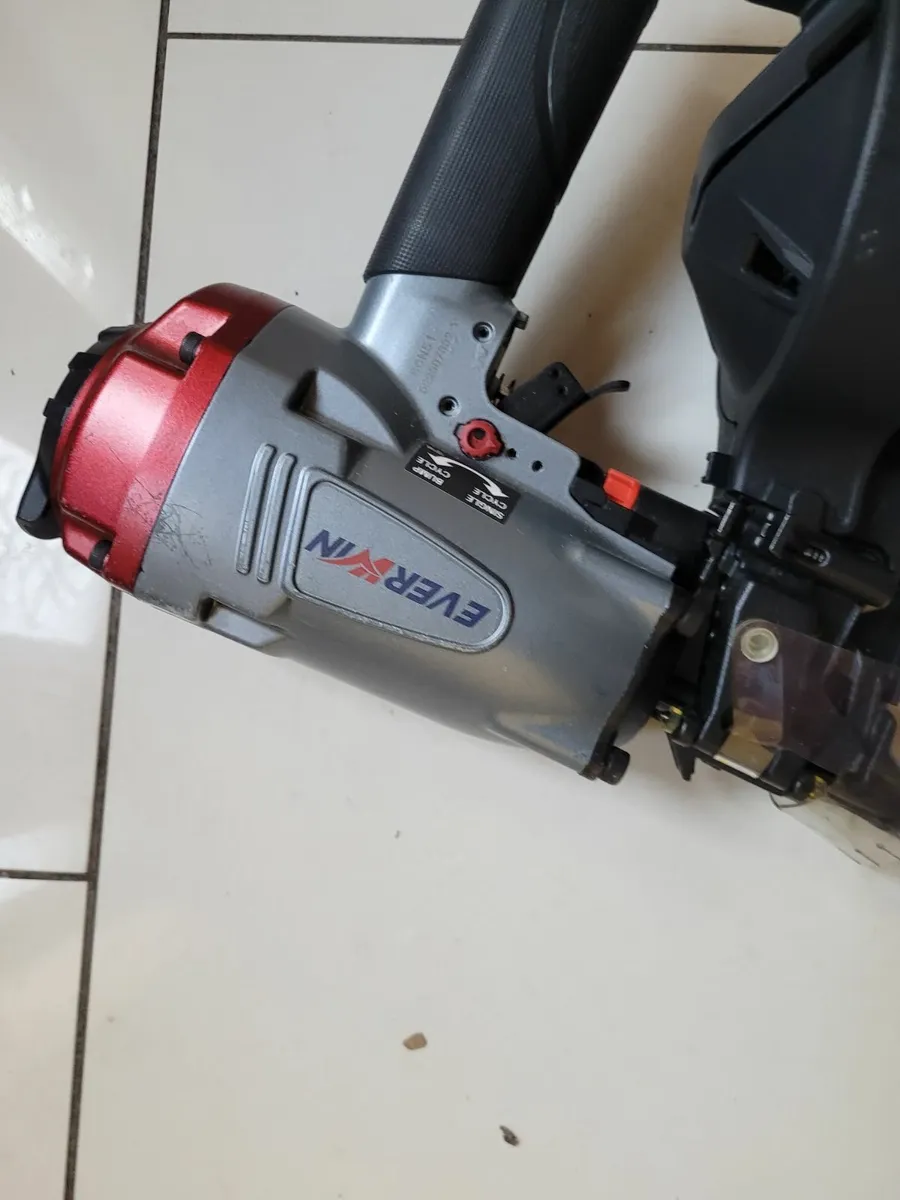 Nailer - Image 3
