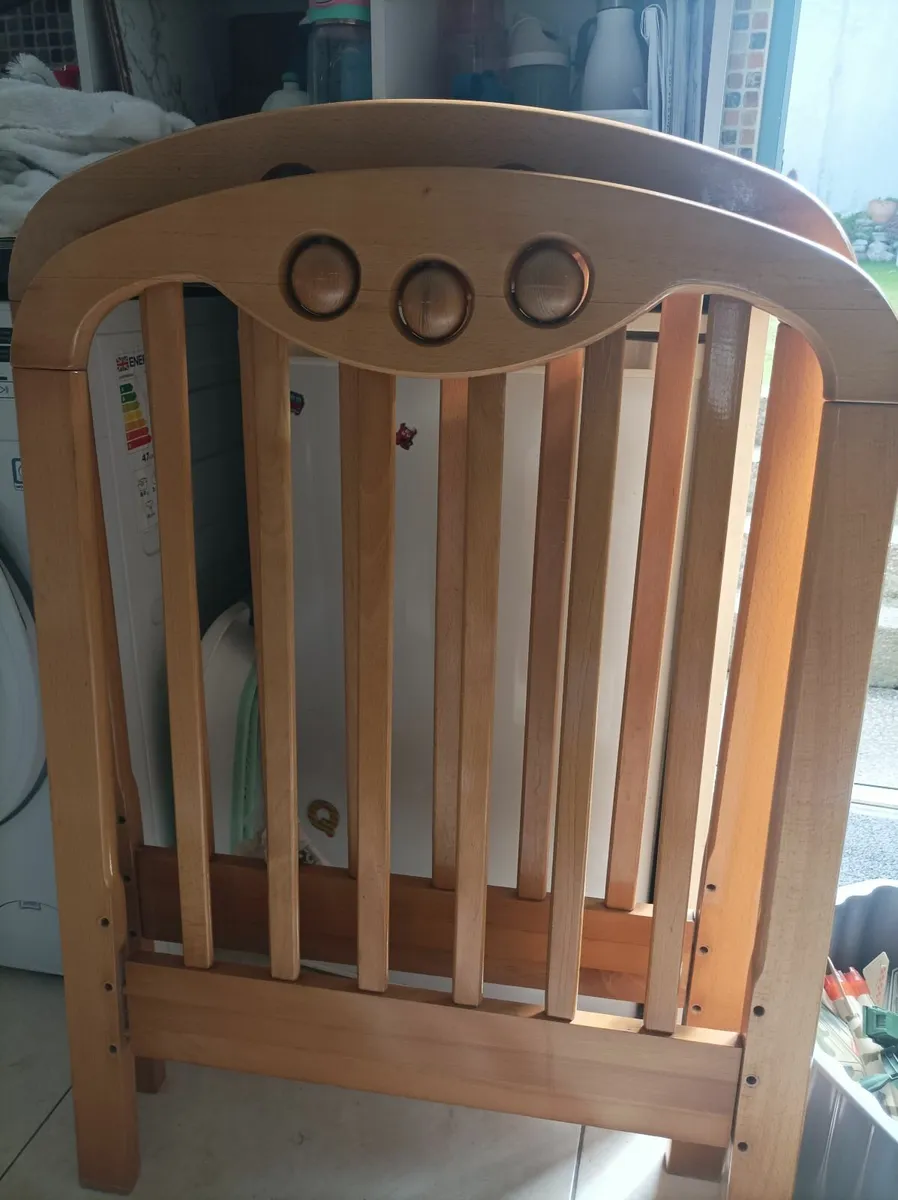 Good condition Baby Cot