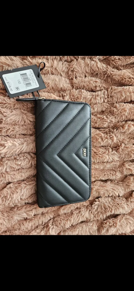 DKNY Wallet - Image 3