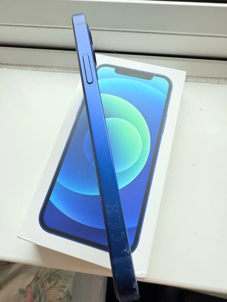 Apple iPhone 12 - 64gb unlocked - Image 3