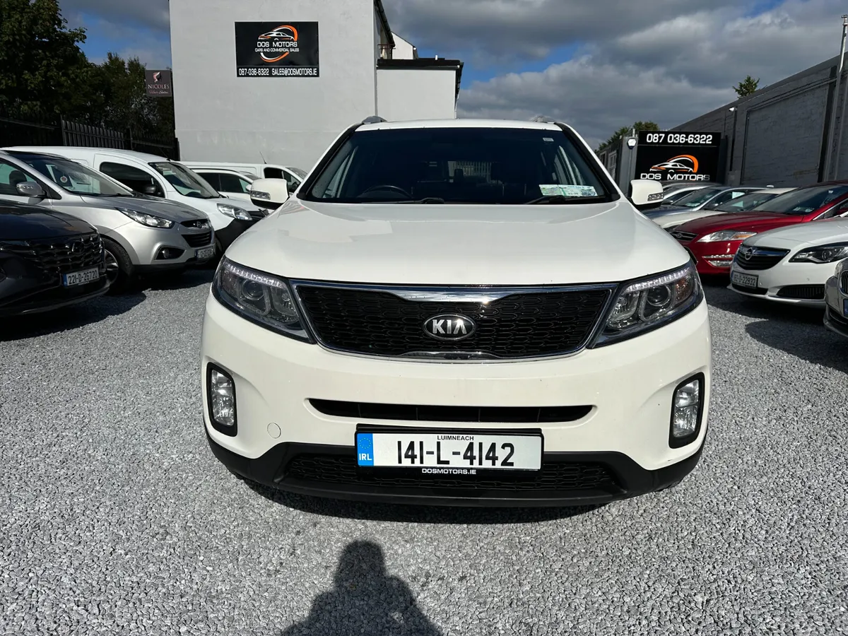2014 (141) Kia Sorento Platinum 4X4 - Image 2