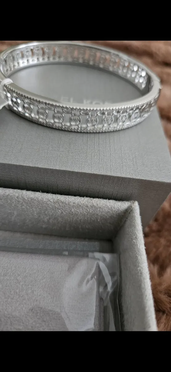 Michael kors bracelet - Image 3