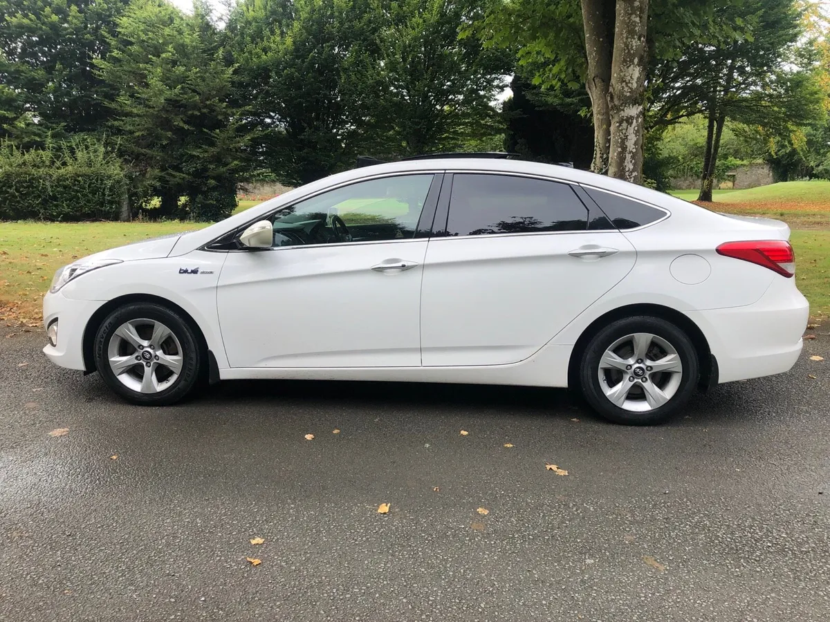 HYUNDAI I 40 EXECUTIVE 👩‍💼 AS NEW MINT - Image 2