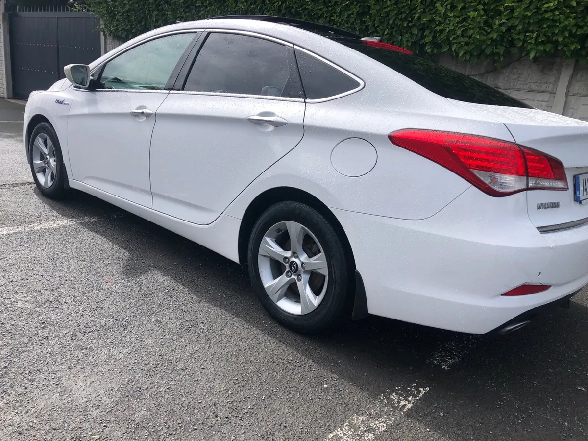 HYUNDAI I 40 EXECUTIVE 👩‍💼 AS NEW MINT - Image 3