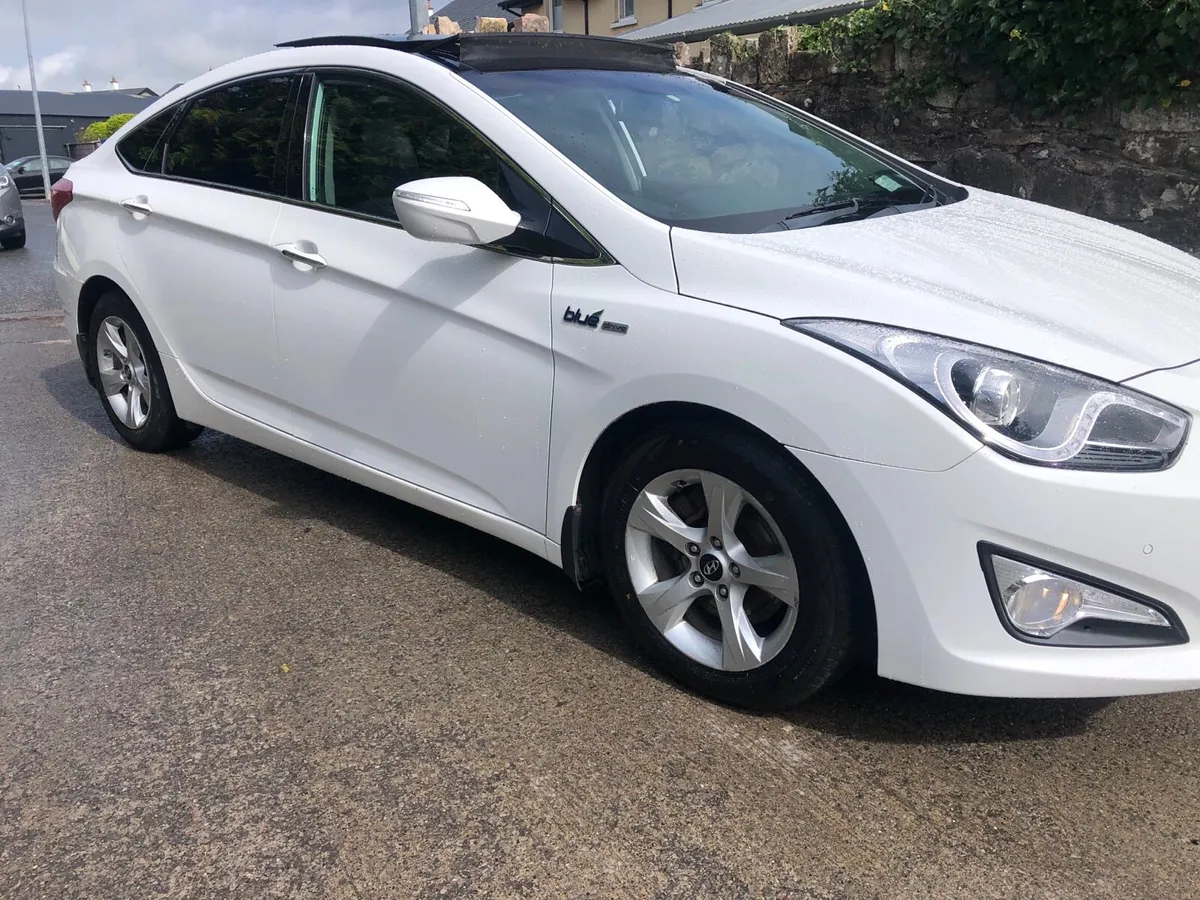 HYUNDAI I 40 EXECUTIVE 👩‍💼 AS NEW MINT - Image 4