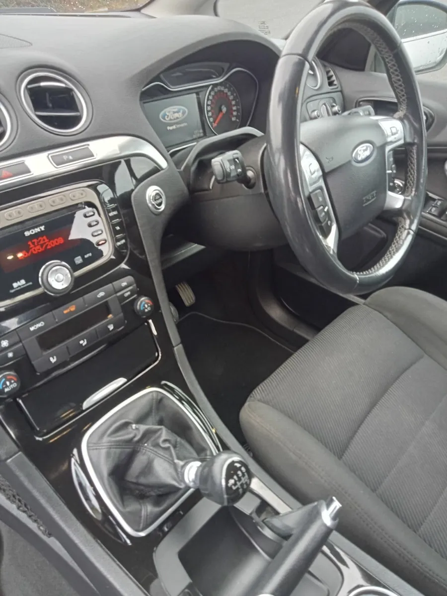 Ford S-Max 2012 2.0Tdci Titanium - Image 2