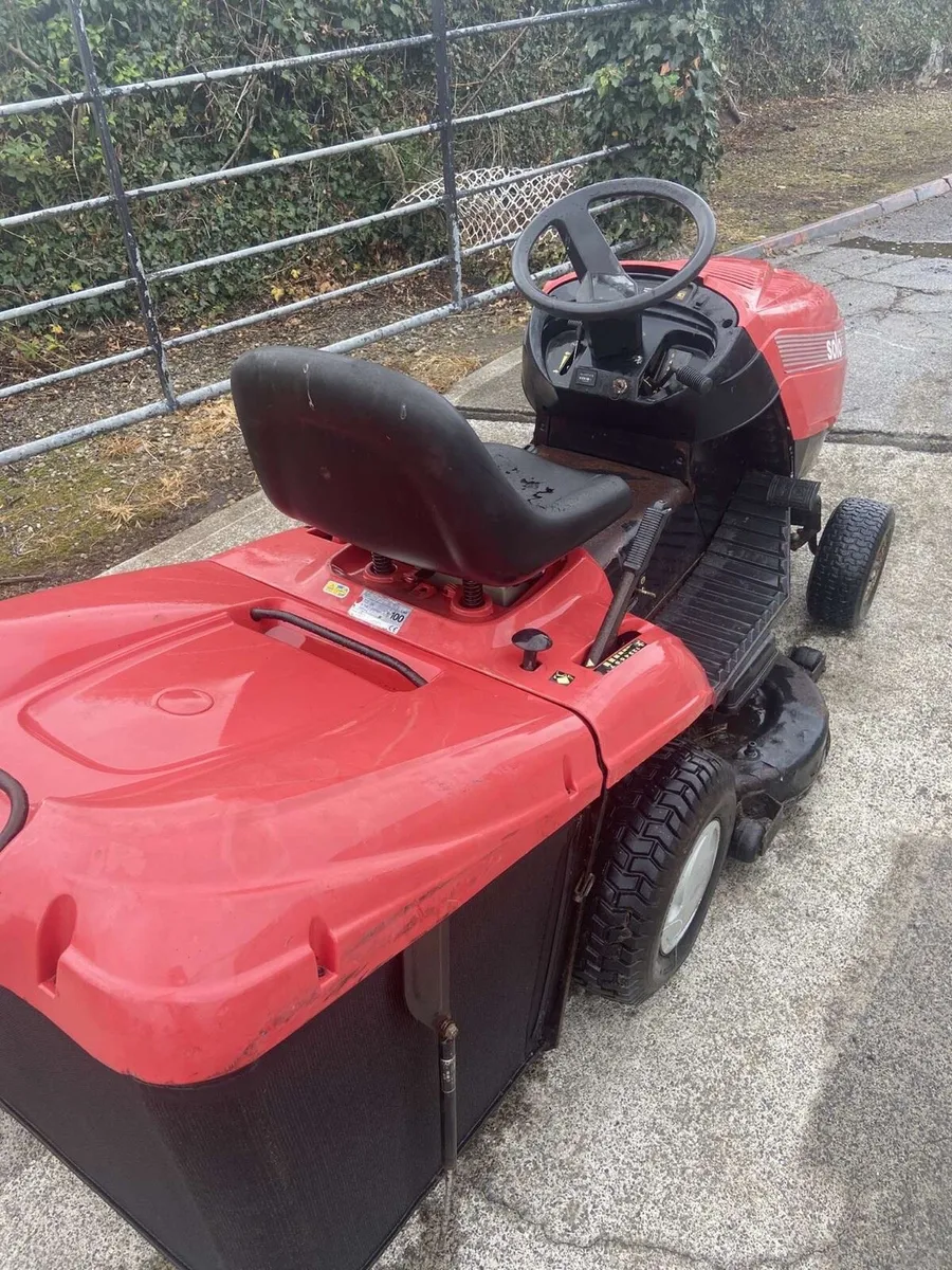 Ride on mower - Image 4
